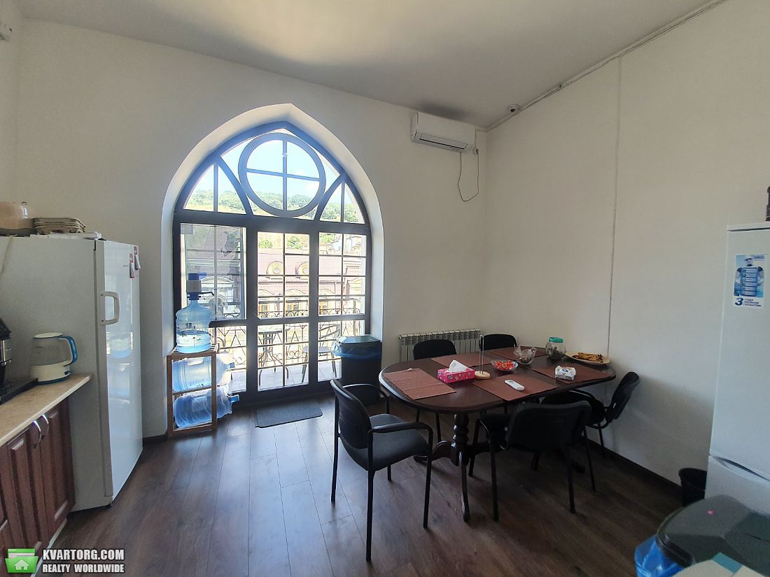 Rent out office. Киев, Кожемяцкая ул. — photo 1