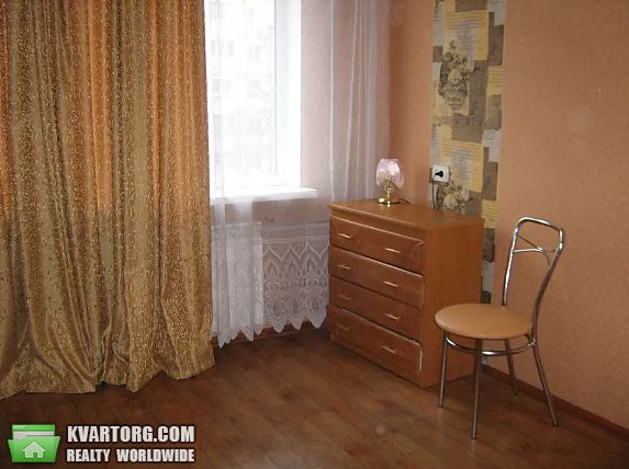Rent out 3-room apartment. Киев,  Курнатовского — photo 3