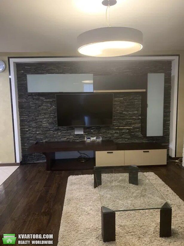 Rent out 2-room apartment. Киев,  Леси Украинки бул — photo 1