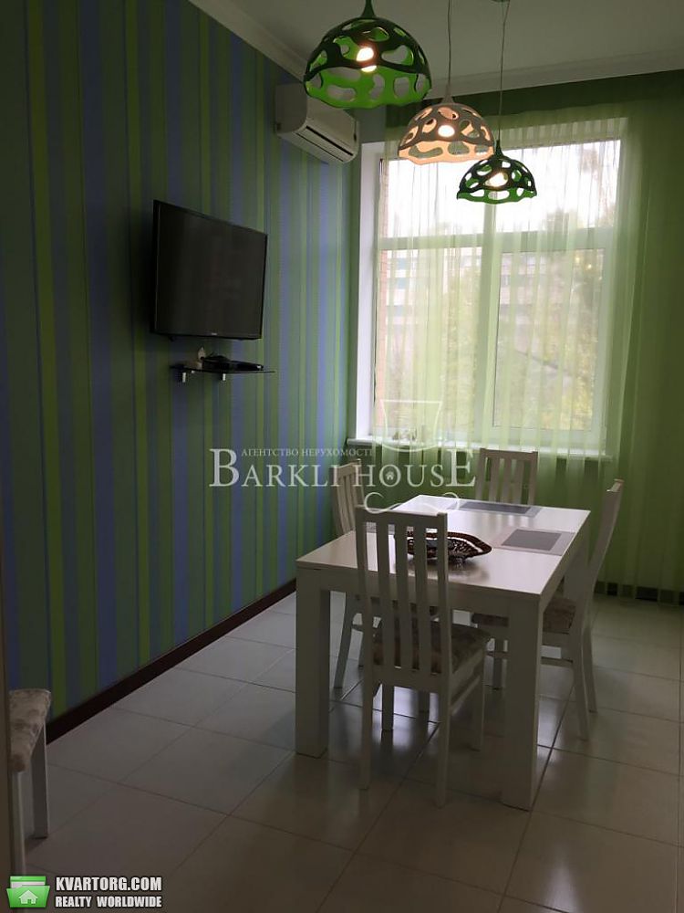 Rent out 3-room apartment. Киев,  Дмитриевская — photo 4