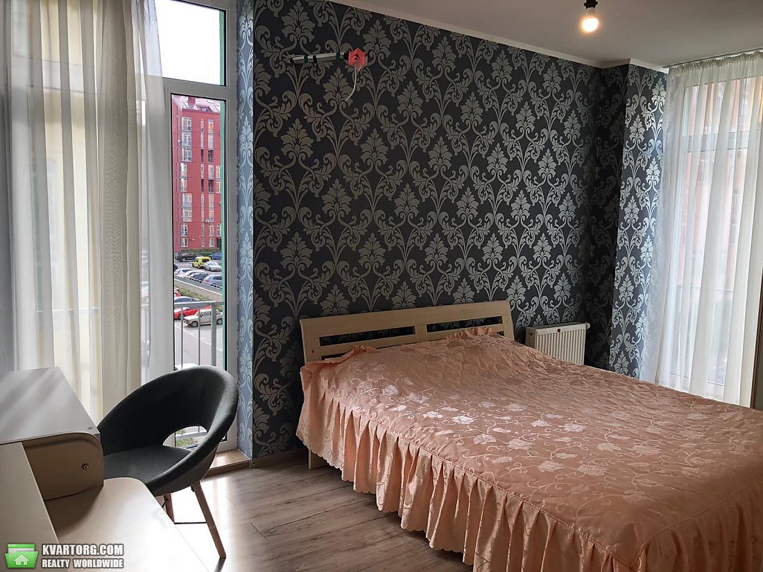 Rent out 3-room apartment. Киев, Регенераторная — photo 6