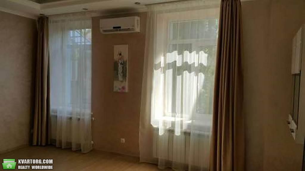 Rent out 2-room apartment. Киев,  Лютеранская — photo 6