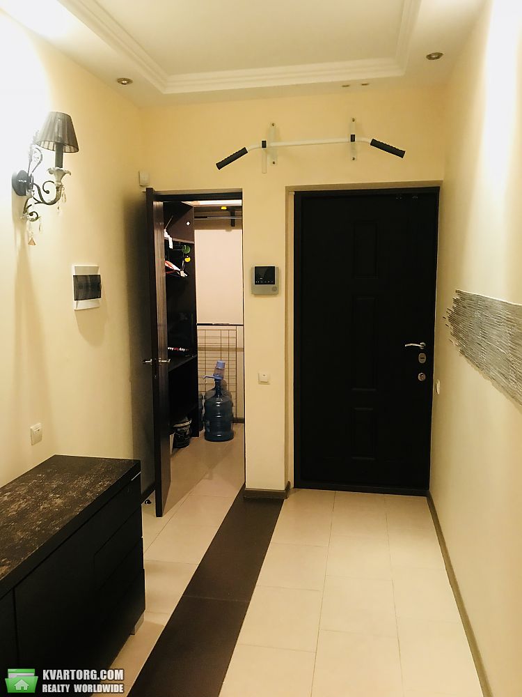 Sell 2-room apartment. Киев,  Бажана — photo 3
