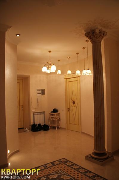 Rent out 3-room apartment. Одесса, Кирпичный переулок — photo 1