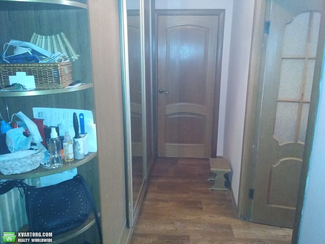 Sell 2-room apartment. Киев,  Радужная — photo 3