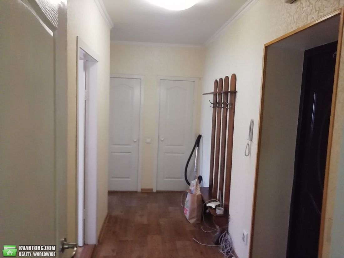 Sell 2-room apartment. Киев,  Нижнеюрковская — photo 2