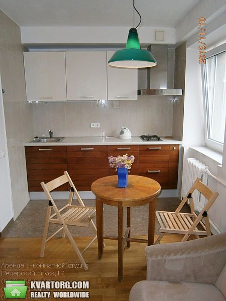 Rent out 1-room apartment. Киев, Печерский спуск — photo 4