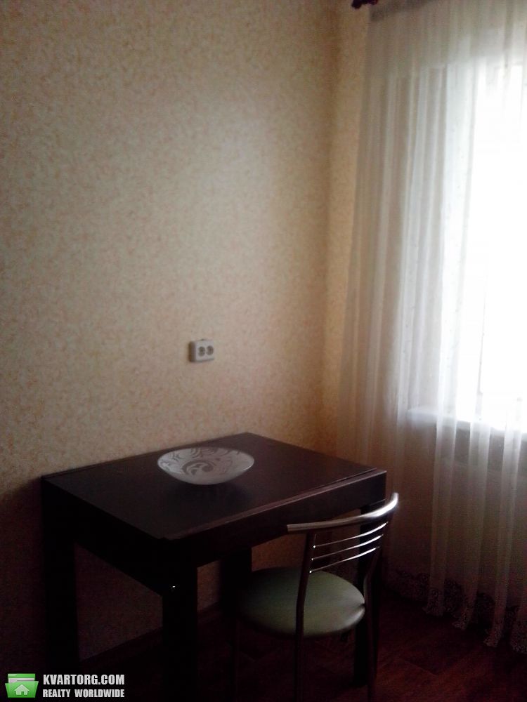 Rent out 1-room apartment. Киев, сергея данченко — photo 3