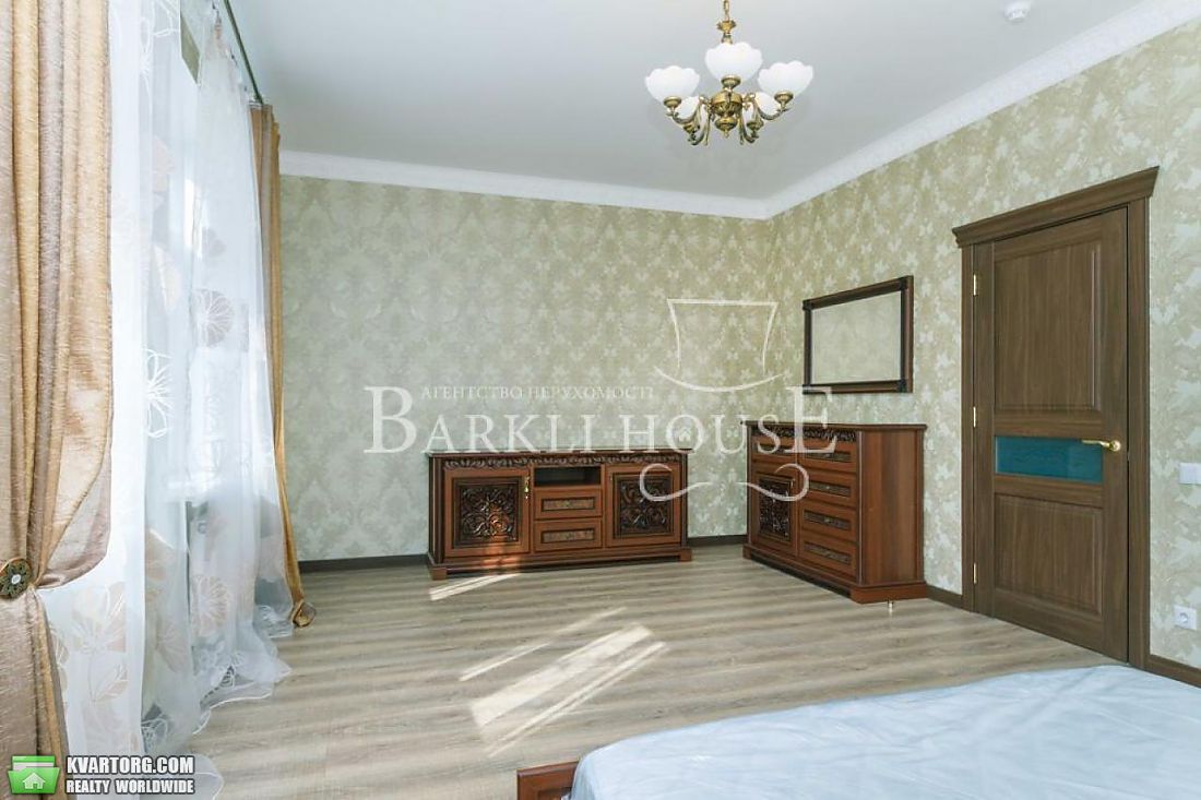 Rent out 4-room apartment. Киев,  Соломенская — photo 7