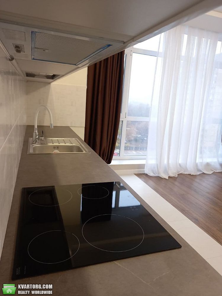 Sell 3-room apartment. Днепропетровск,  Ульянова — photo 1