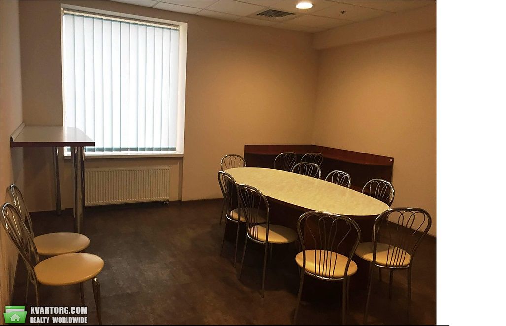 Rent out office. Киев, Жилянская, — photo 1