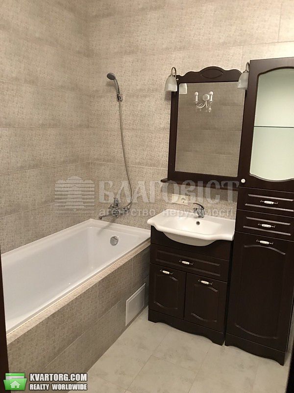 Rent out 2-room apartment. Киев,  Вышгородская — photo 6