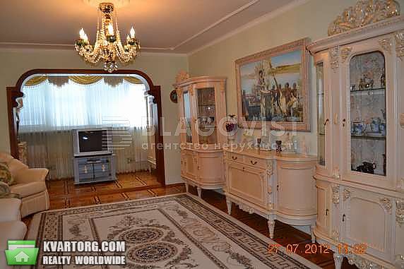Rent out 3-room apartment. Киев,  Гмыри Бориса — photo 1