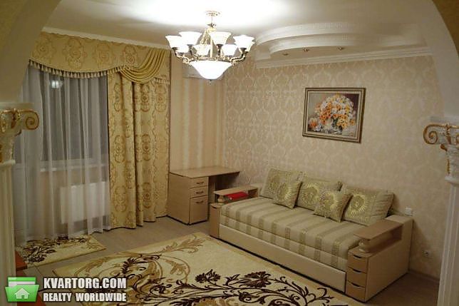 Rent out 1-room apartment. Киев,  Ломоносова — photo 1