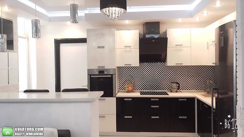 Sell 3-room apartment. Киев,  Урловская — photo 8