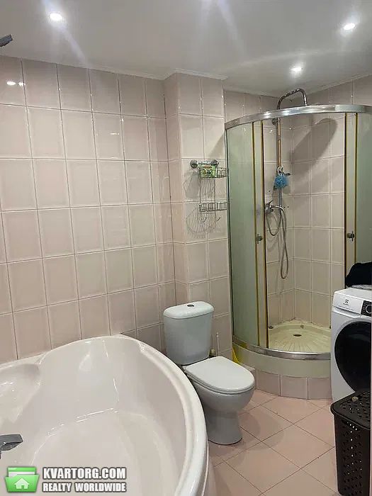 Rent out 2-room apartment. Киев, Александра Бойченко 4 — photo 2