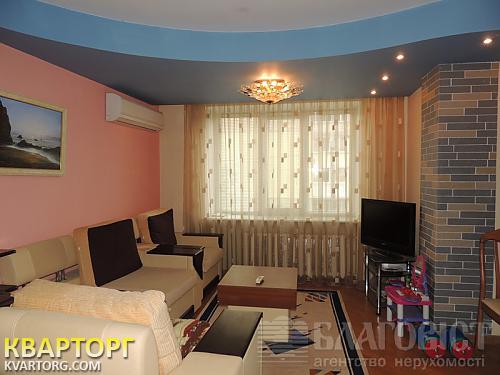 Sell 3-room apartment. Киев,  Краснова — photo 1