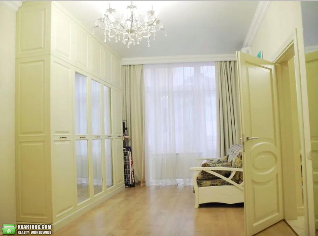 Rent out 1-room apartment. Киев,  Дмитриевская — photo 3