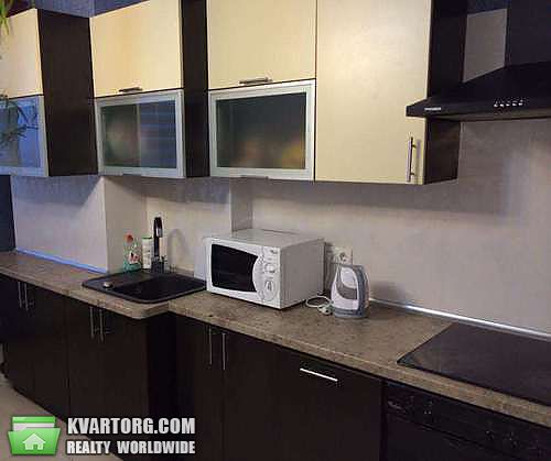 Rent out 2-room apartment. Киев, ул. Оболонская Набережная — photo 1