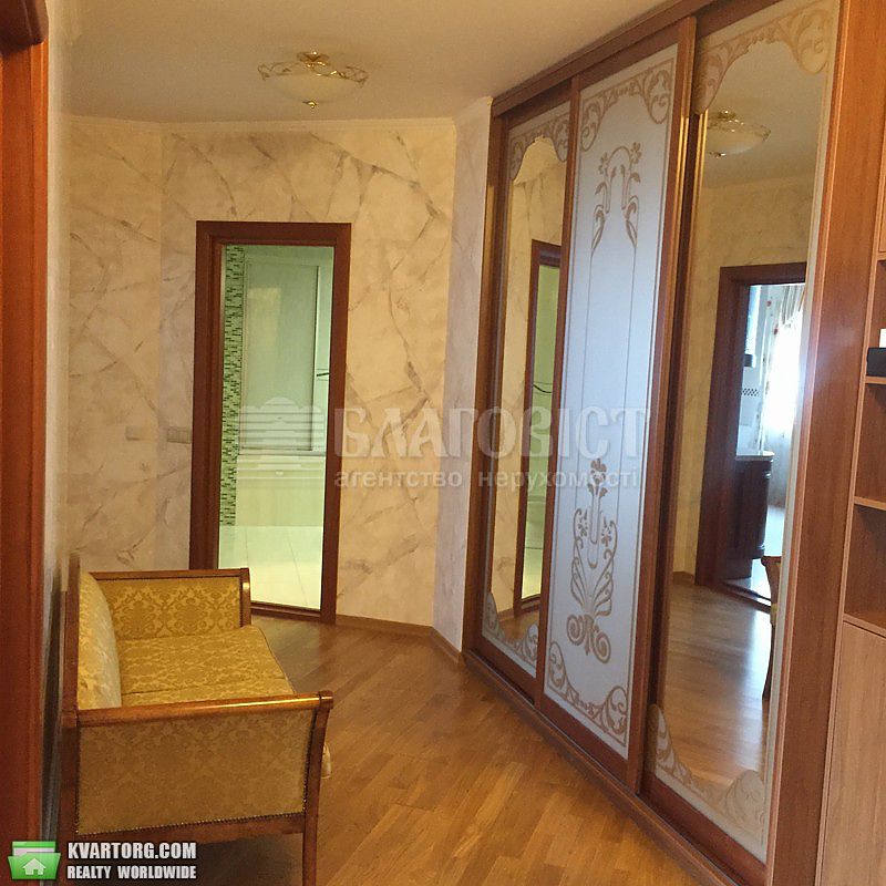 Rent out 2-room apartment. Киев,  Луначарского — photo 8