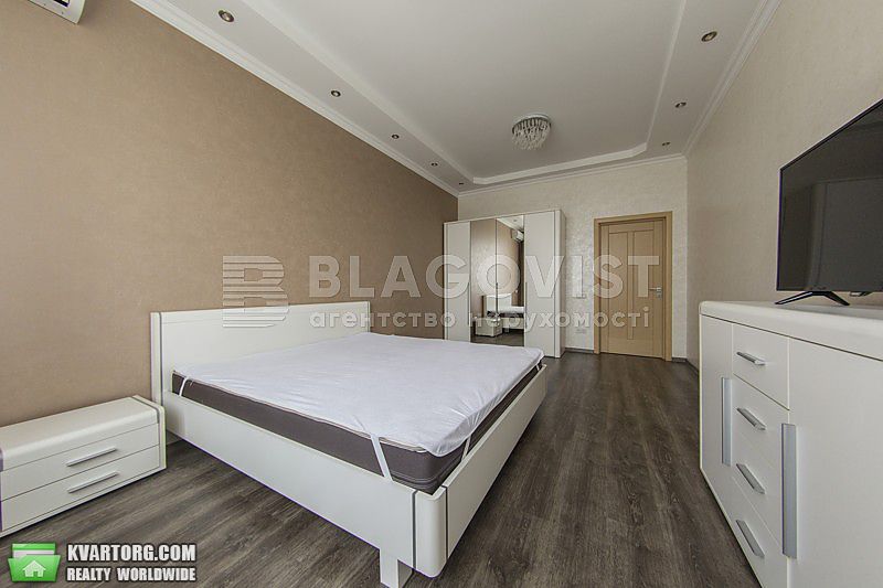Rent out 4-room apartment. Киев,  Барбюса — photo 3