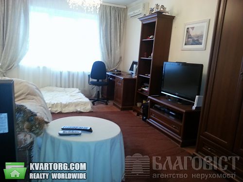 Sell 3-room apartment. Киев, Радужная — photo 2
