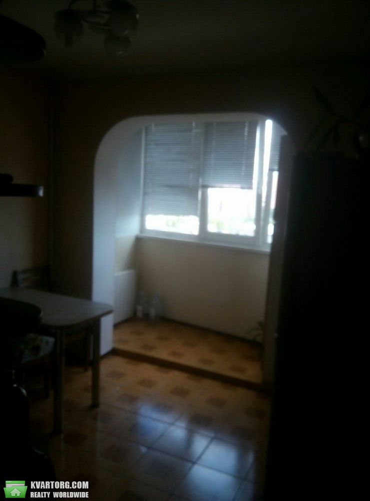 Rent out 3-room apartment. Киев,  Голосеевская — photo 2