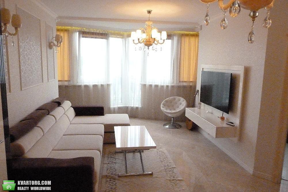 Rent out 2-room apartment. Киев,  Липковского — photo 4