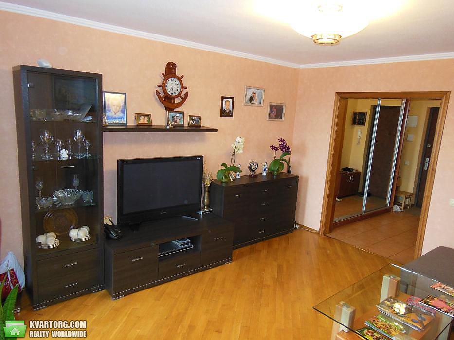 Sell 2-room apartment. Киев,  Богатырская — photo 3