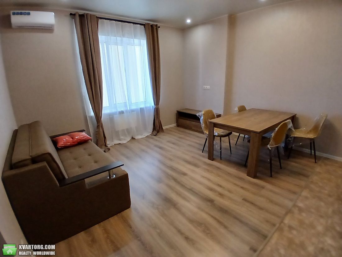 Rent out 2-room apartment. Киев, Андрія Верхогляда — photo 5