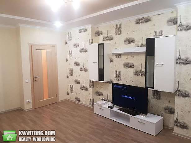 Rent out 2-room apartment. Киев,  Малиновского — photo 1