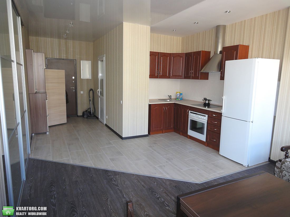 Rent out 2-room apartment. Одесса, Маршала Жукова — photo 1
