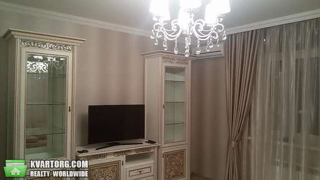 Rent out 2-room apartment. Киев,  Краснопольская — photo 1