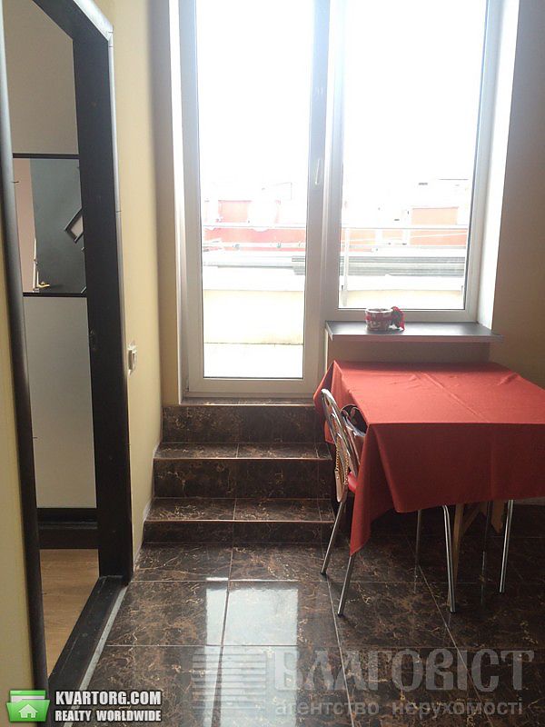 Sell 2-room apartment. Киев,  Ломоносова — photo 3