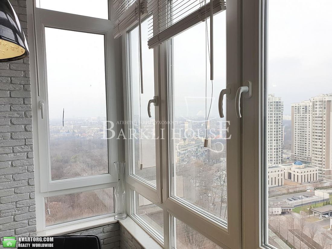 Rent out 2-room apartment. Киев, Сикорского — photo 7