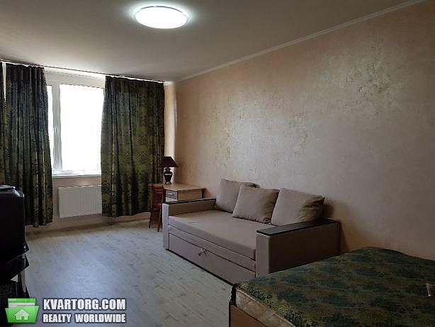 Rent out 1-room apartment. Киев,  Конева — photo 3