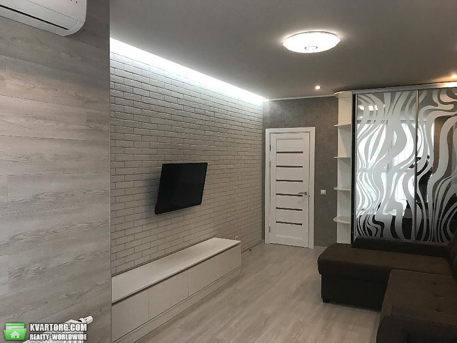 Sell 1-room apartment. Киев,  Драгоманова — photo 2