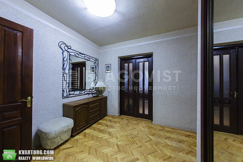 Rent out 3-room apartment. Киев,  Старонаводницкая — photo 9