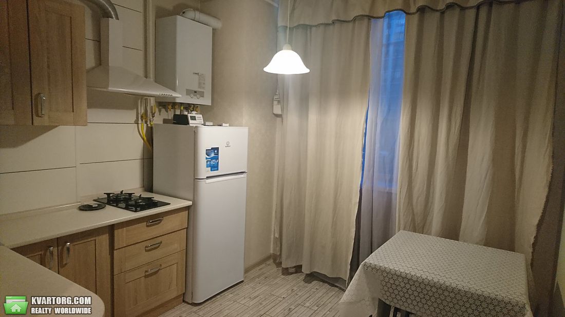 Rent out 1-room apartment. Киев, мира — photo 2