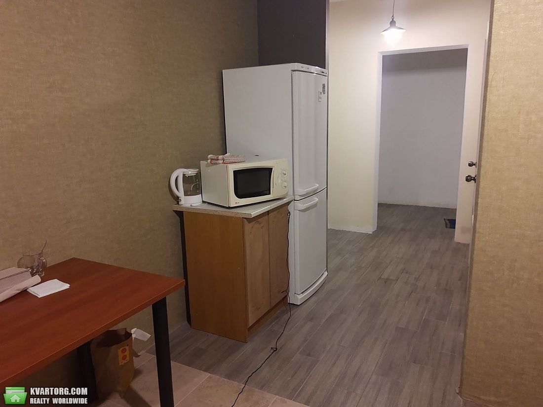 Rent out 2-room apartment. Киев, Верховинная — photo 2