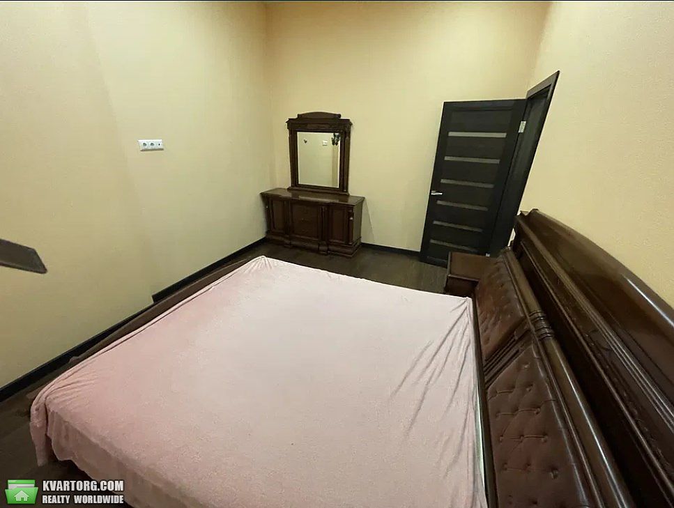 Rent out 2-room apartment. Киев,  Глушкова пр — photo 6