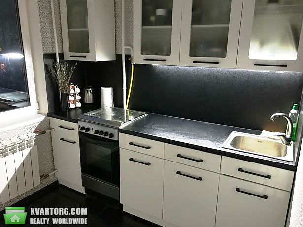Sell 2-room apartment. Киев,  Василенко — photo 1