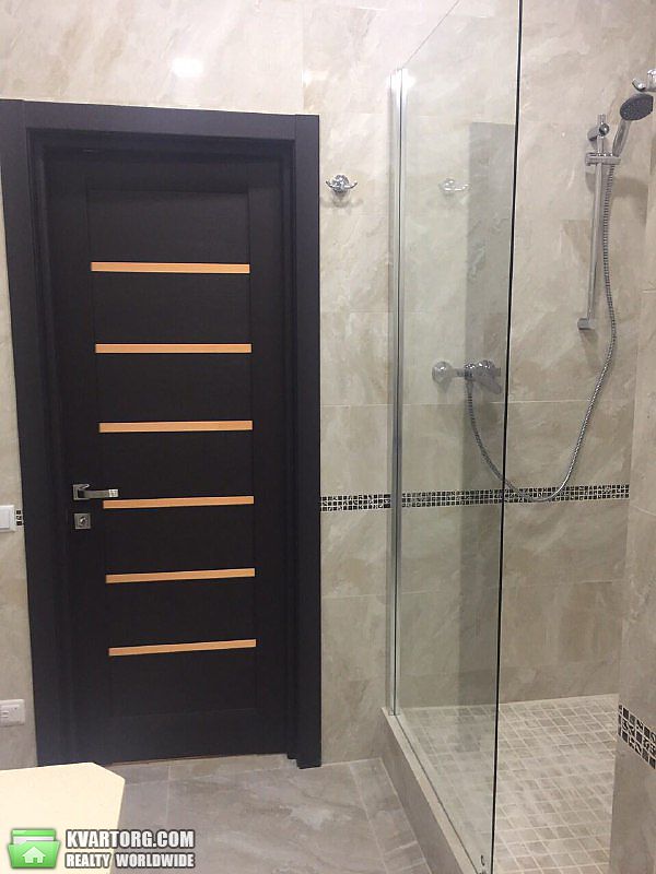 Rent out 2-room apartment. Киев,  Драгомирова — photo 3