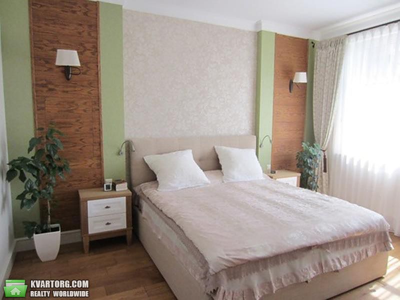 Rent out 4-room apartment. Киев, Щорса — photo 4