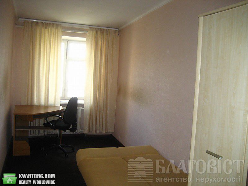 Sell 3-room apartment. Киев,  Кирило-Мефодиевская — photo 4