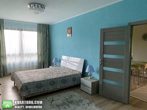 Rent out 2-room apartment. Киев,  Голосеевский пр — photo 2