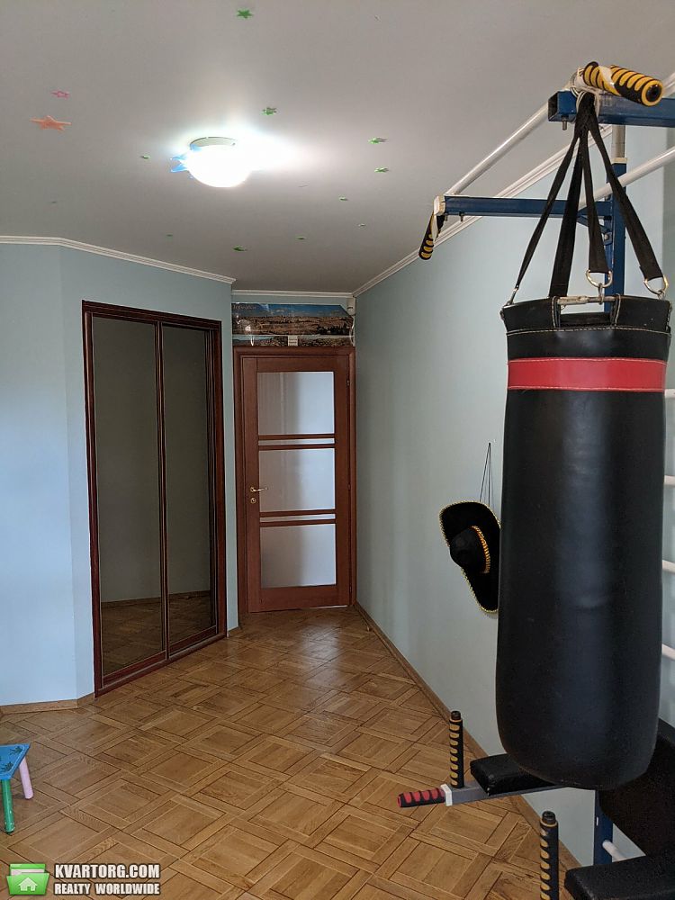 Sell 3-room apartment. Киев,  Приречная — photo 4