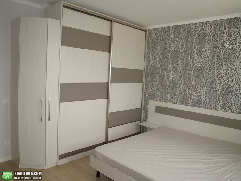 Rent out 2-room apartment. Киев,  Ревуцкого — photo 2