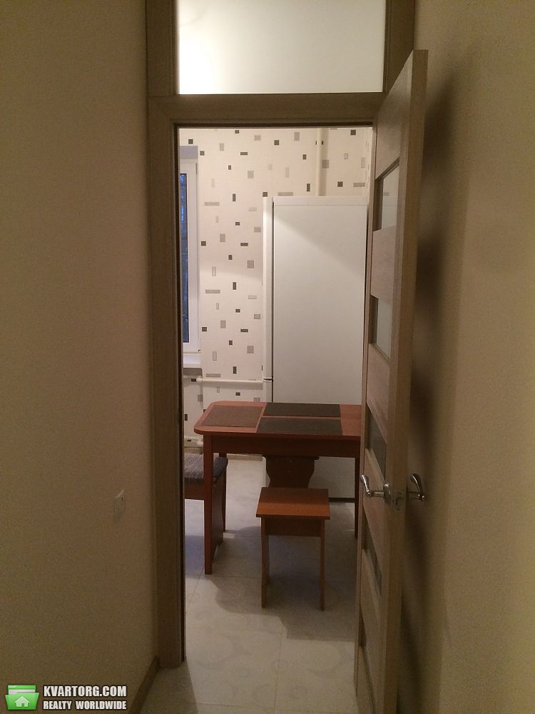 Rent out 2-room apartment. Киев,  Вавиловых — photo 8
