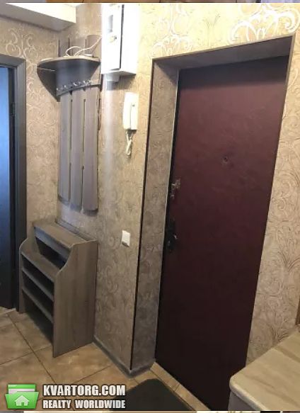 Rent out 2-room apartment. Киев,  Юности — photo 3